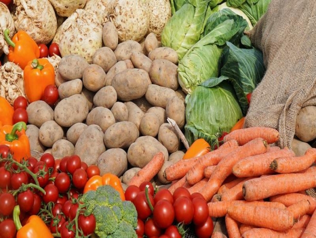 High vegetable prices add burden on low-income groups High vegetable prices add burden on low-income groups