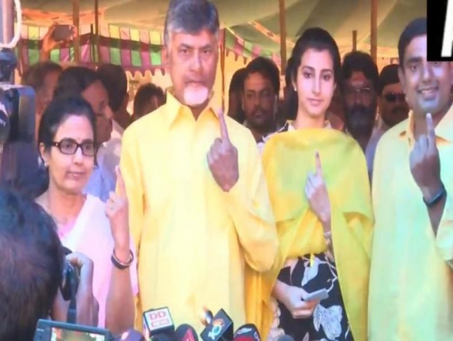 Andhra Assembly elections LIVE: Delay in voting due to EVM glitches