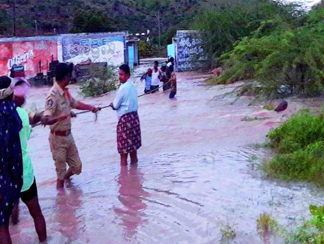 Rains wreak havoc in Anantapur and Kurnool