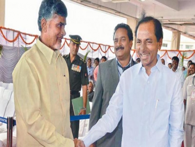 Loans: Andhra Pradesh, Telangana CMs on different wavelengths