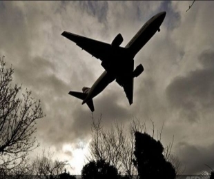 United Kingdom jet goes off runway, four injured