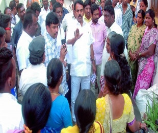 Supporters of Congress and TRS candidates clash