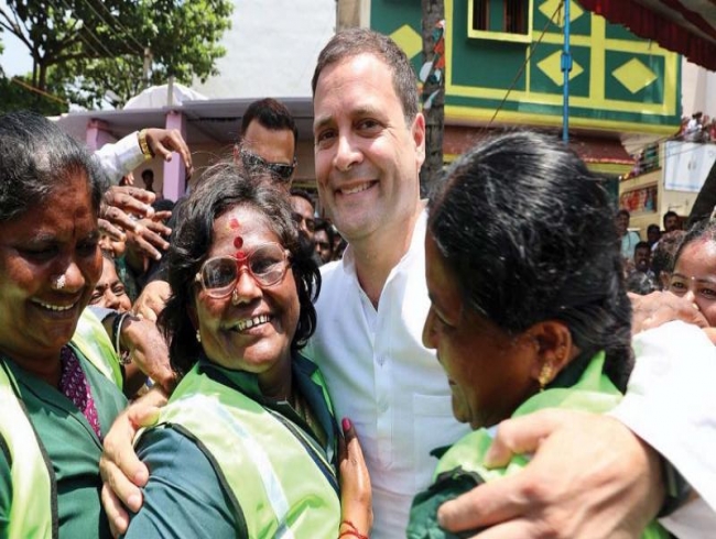 Rahul Gandhi rubs shoulders with Bengaluru’s pourakarmikas: You deserve better