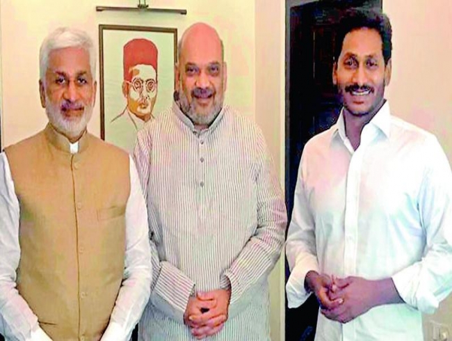 Jagan Mohan Reddy promises to order probe into scams under under Naidu’s regime