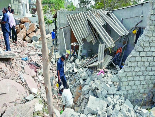 Telangana: Detonator goes off at construction site, 1 hurt