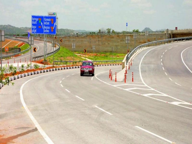 Hyderabad-Mumbai Highway risky due to neglect