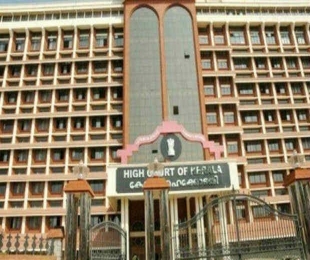 Kerala High Court stays arrest in Krishna Pillai Memorial case