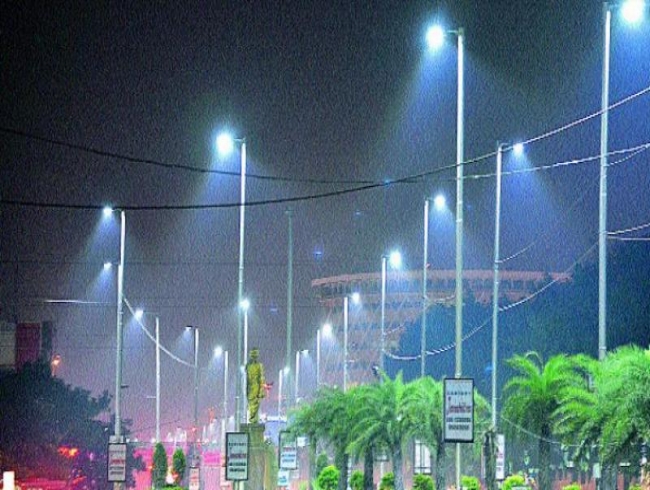Defunct LED streetlights drive Visakhapatnam into darkness