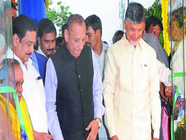 ESL Narasimhan suggests a power bank for Andhra Pradesh