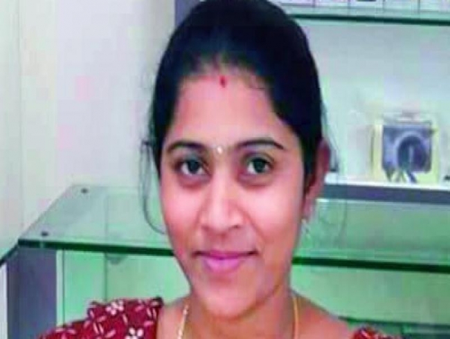 Woman ends life in Boduppal, kin grilled