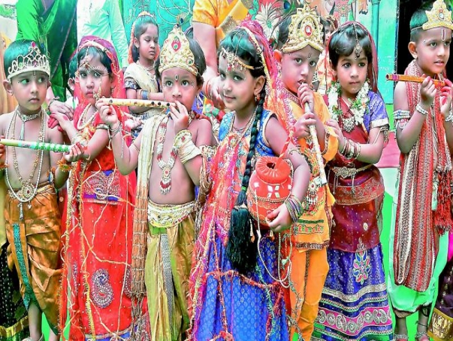 Ringing in a colourful Janmashtami