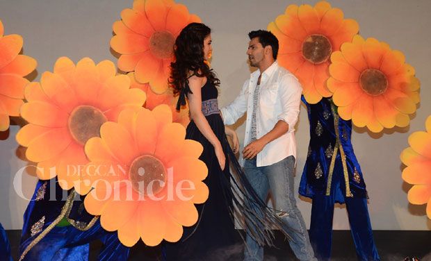 SRK-Kajol's crackling chemistry spills off-screen at 'Gerua' song launch
