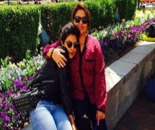 Priyanka Chopra takes time off from 'Quantico' shoot, spends time with mother