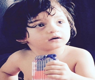 Shah Rukh Khan's little one AbRam teaches him that there is beauty in everything