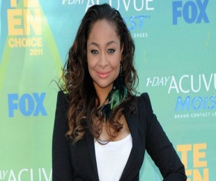 I used to tan a lot to look pretty: Raven Symone