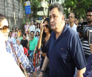 Rishi Kapoor adds some star power in fight against BMC