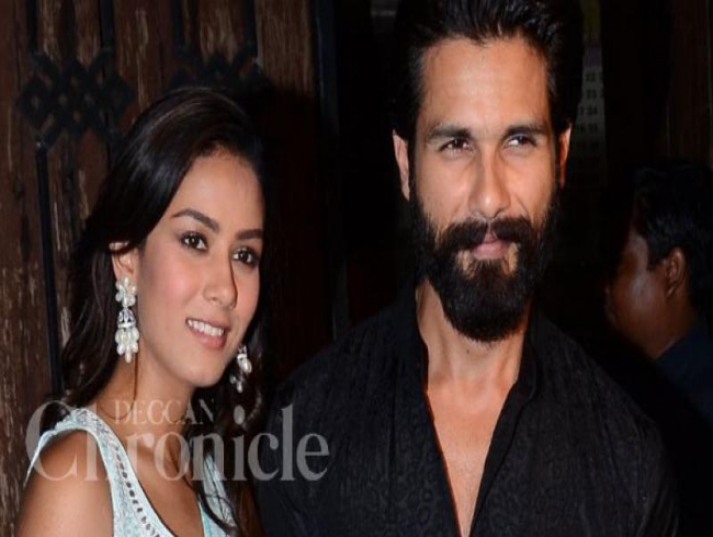 Mira turns model for hubby Shahid Kapoor as he tries his hand at photography!