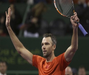 Ivo Karlovic shocks Novak Djokovic in Qatar Open