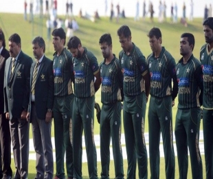 Watch: Cricketer breaks down remembering Peshawar school attack victims