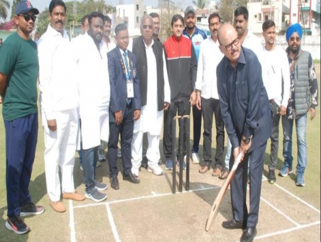 AICC general secretary Tariq Anwar inaugurates Rajiv Gandhi U-19 cricket tourney