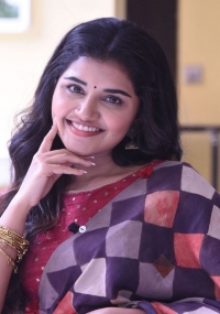 anupama parameswaran latest pics