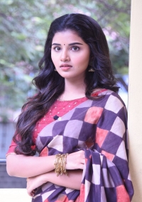 anupama parameswaran latest pics