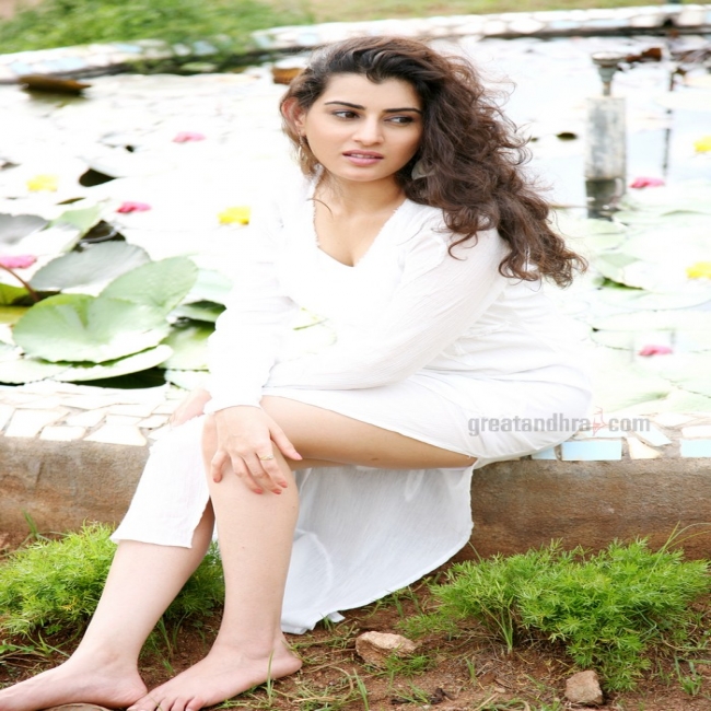 Archana hot picks