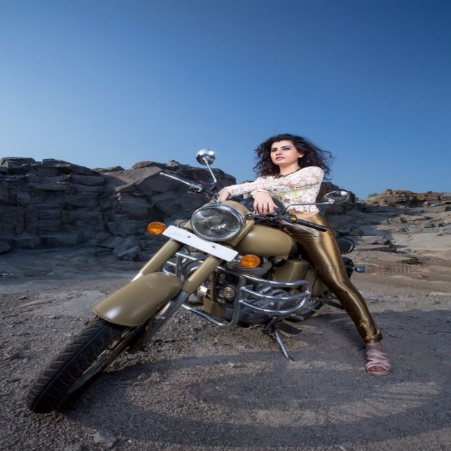 Archana hot picks